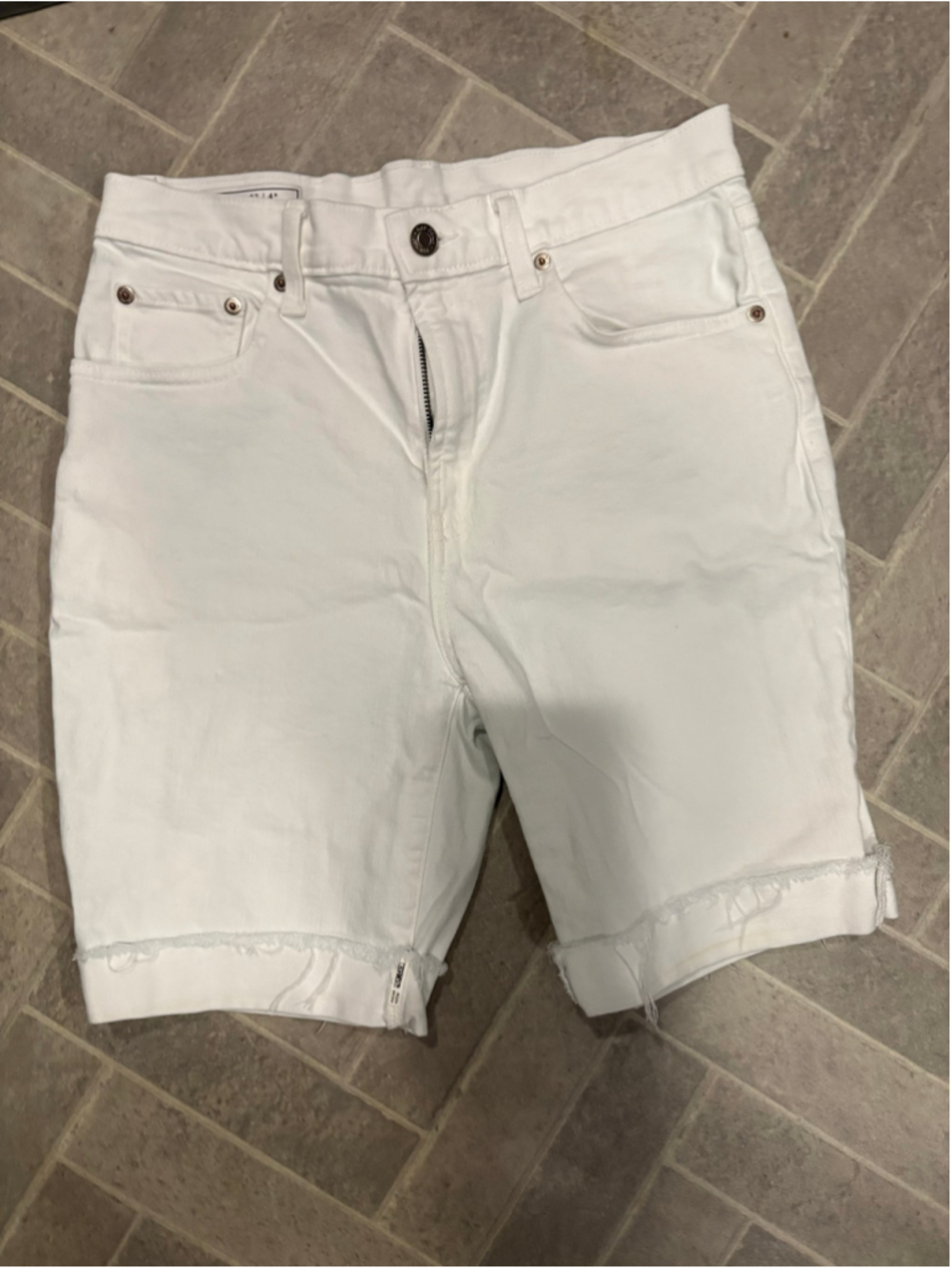Women's Gap White High Rise Bermuda Shorts Size 4